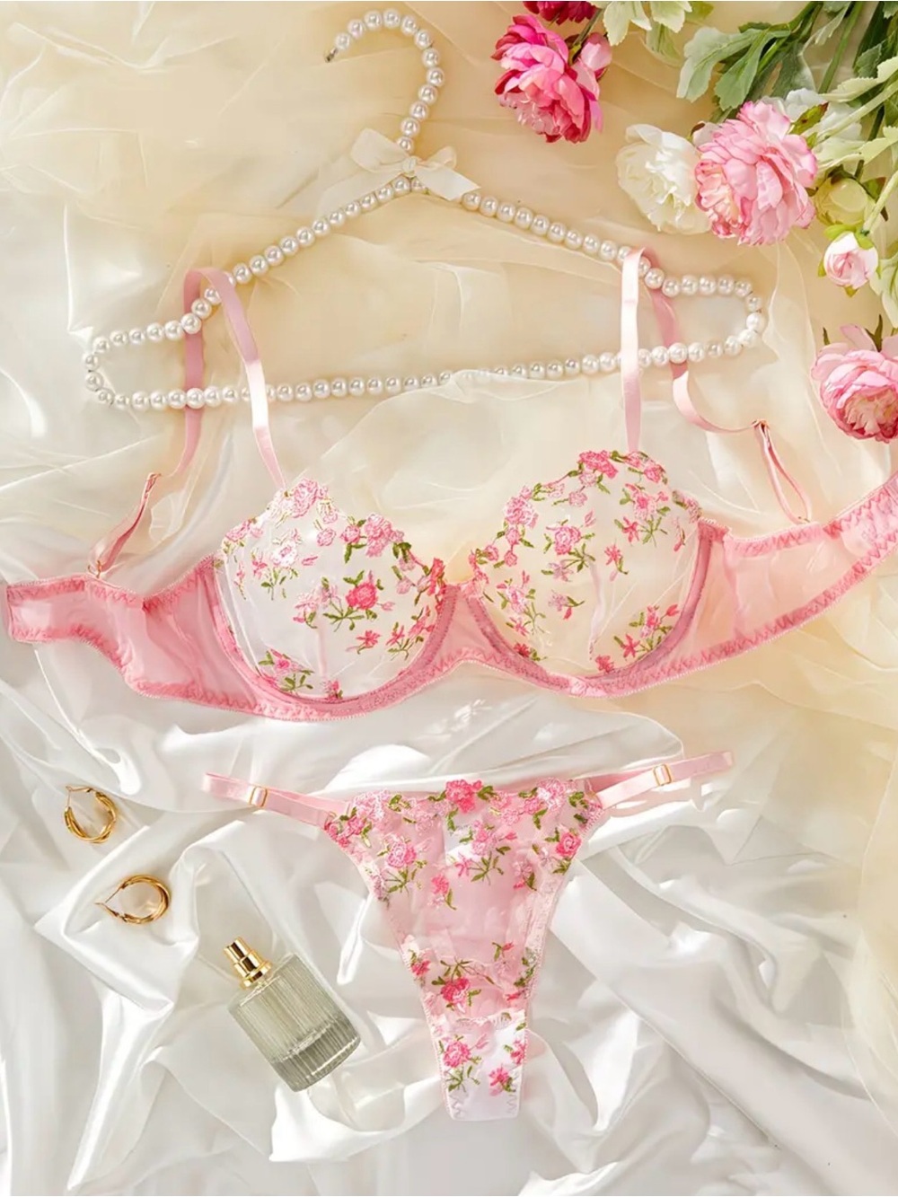 Floral Pink Lace Underwire Bra & Thong Set - Women Intimates